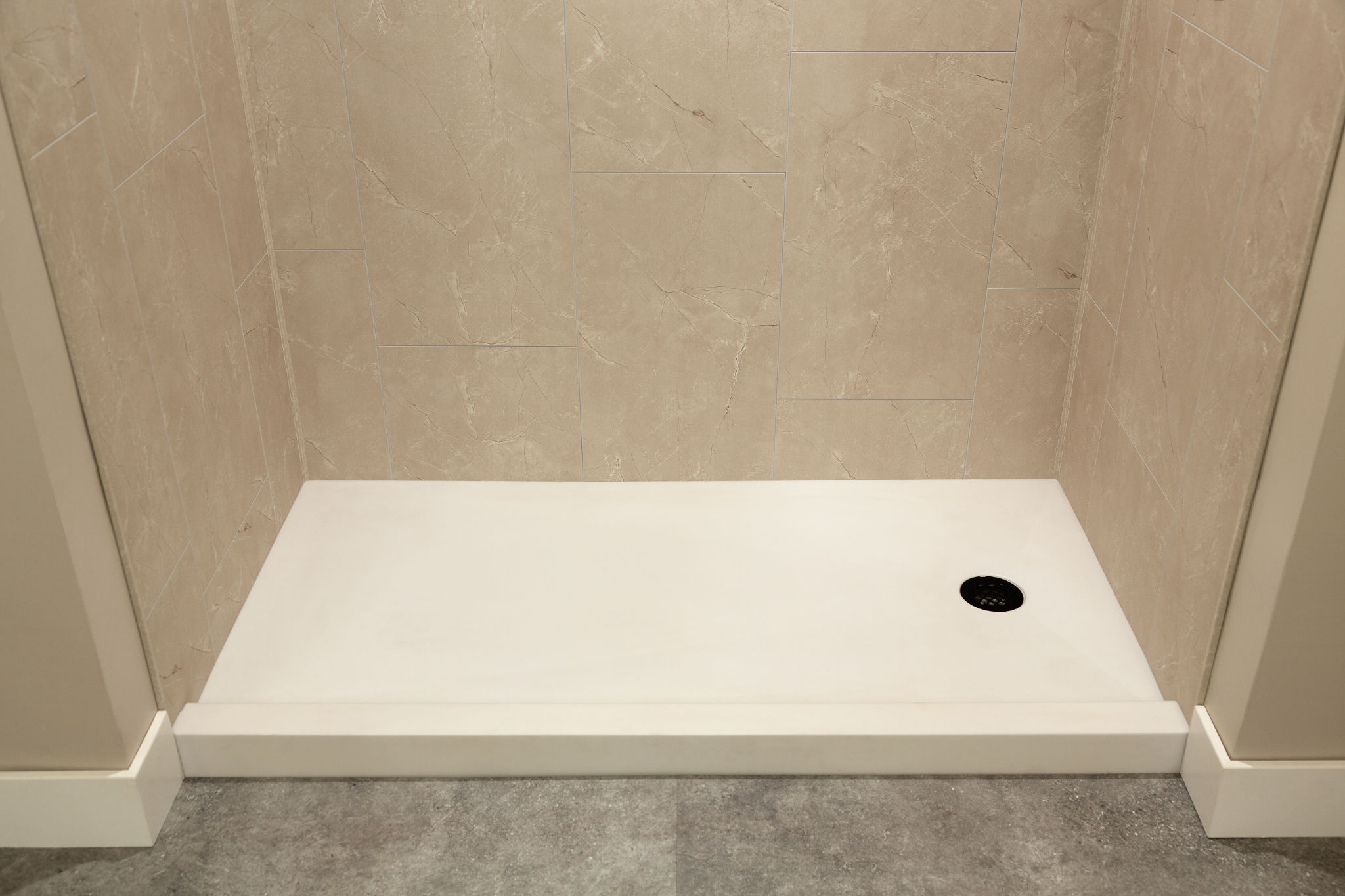 Vivid White 0 | Macar's Interiors